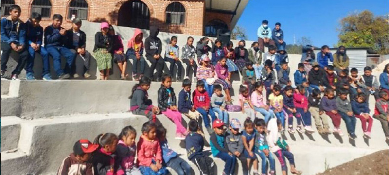 Las Minas Community Center